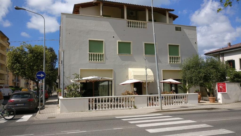 Casamare Hotel San Vincenzo Exterior foto
